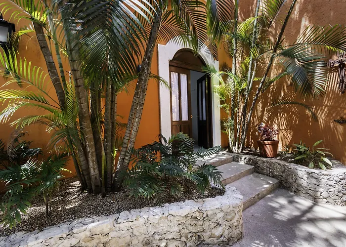 Casa De Las FloresHotel Playa